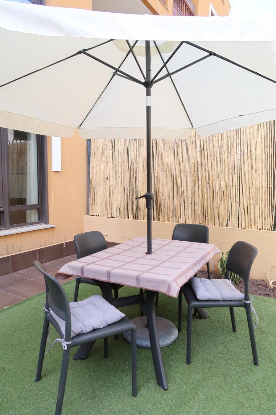Spacious Apartment With Large Private Garden In Palm Mar Exteriér fotografie