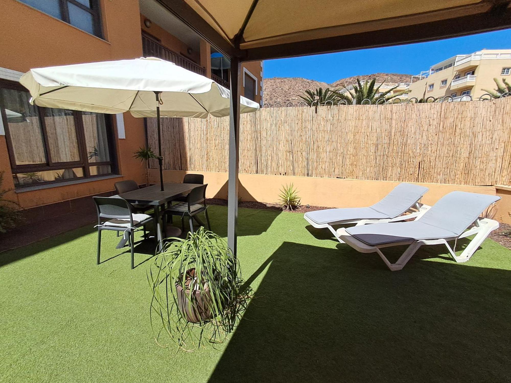 Spacious Apartment With Large Private Garden In Palm Mar Exteriér fotografie